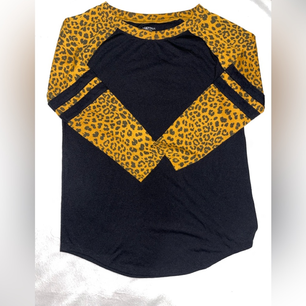Arizona brand top